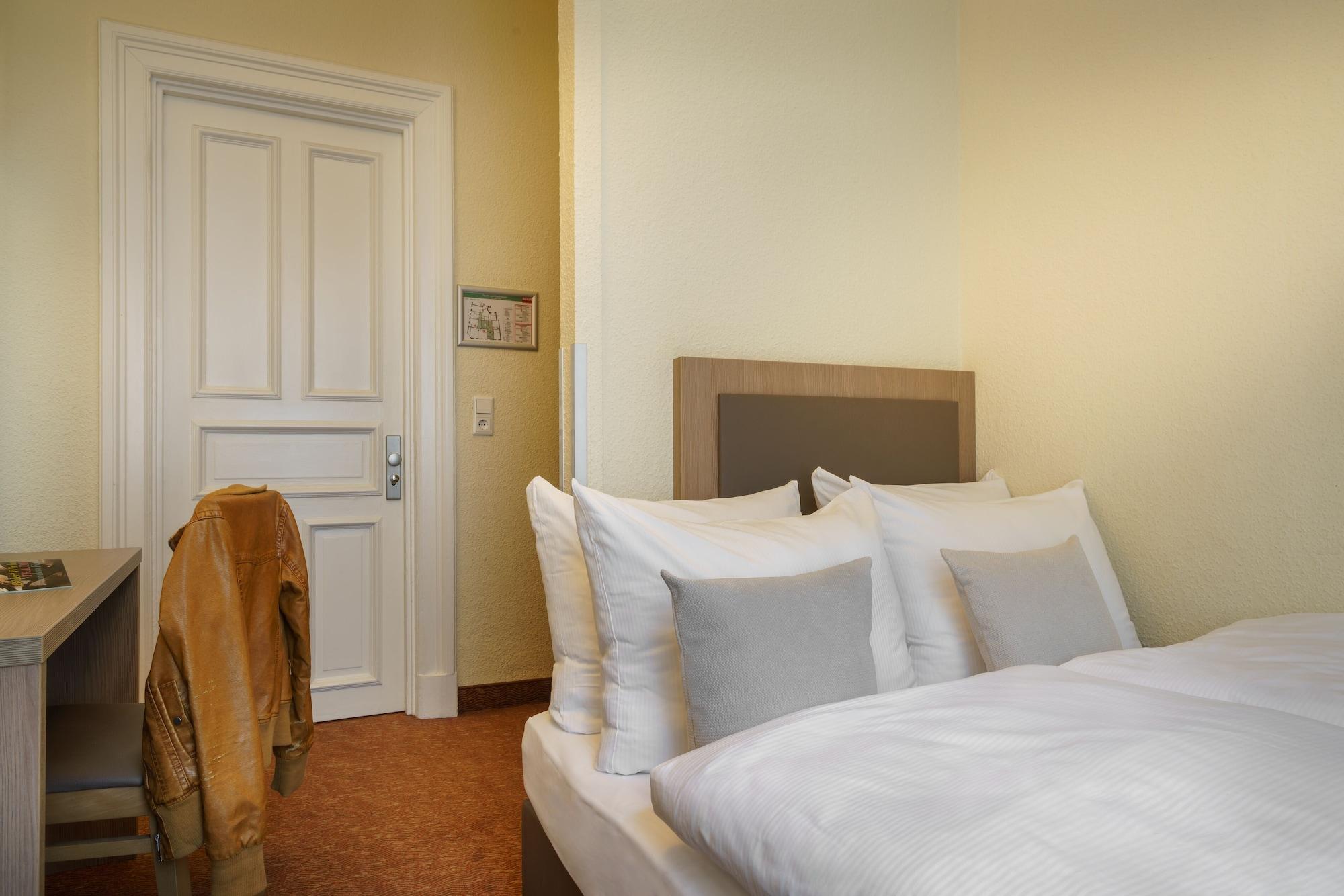 Hotel Alster Hamburg Exterior photo