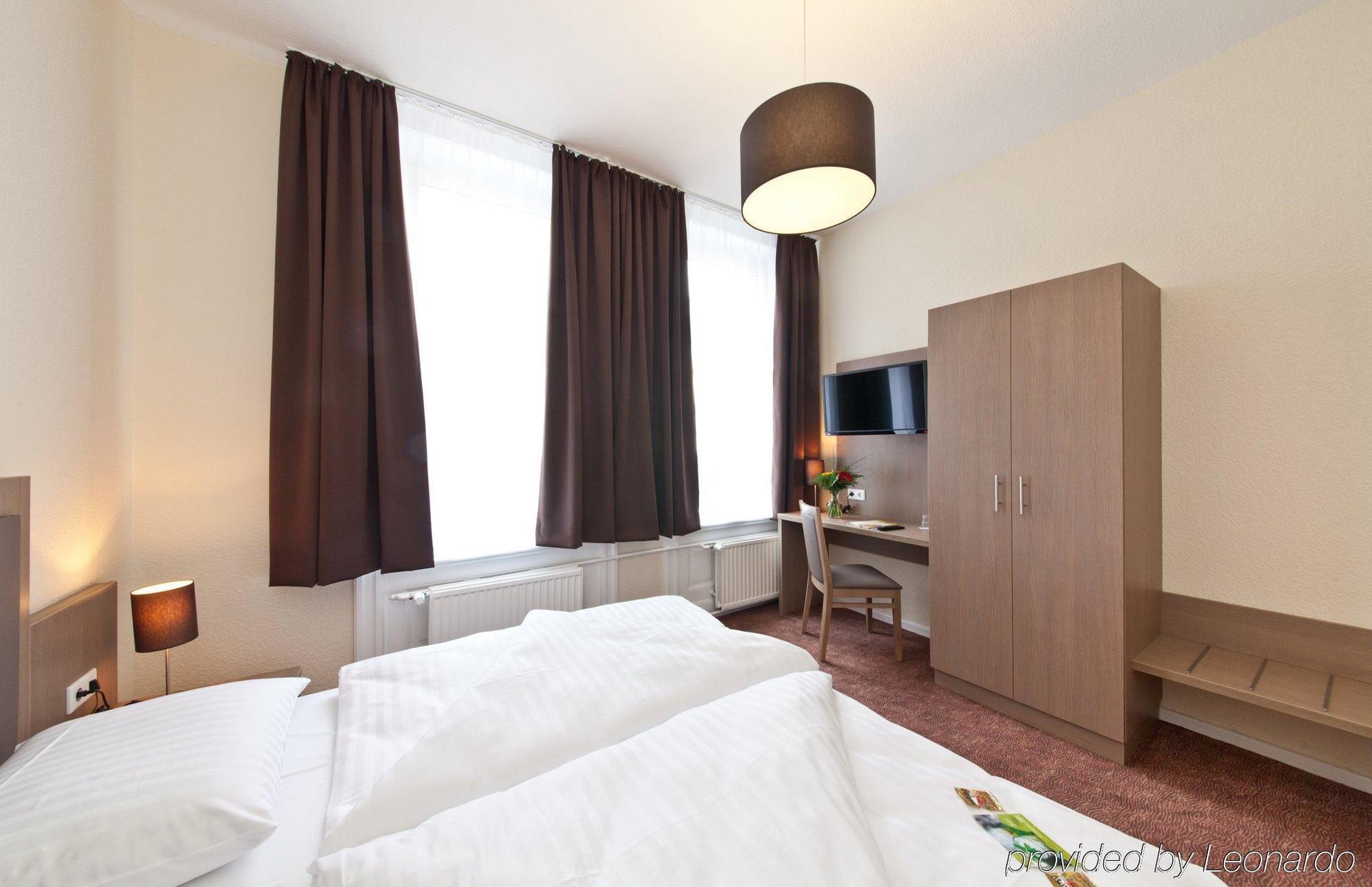 Hotel Alster Hamburg Exterior photo